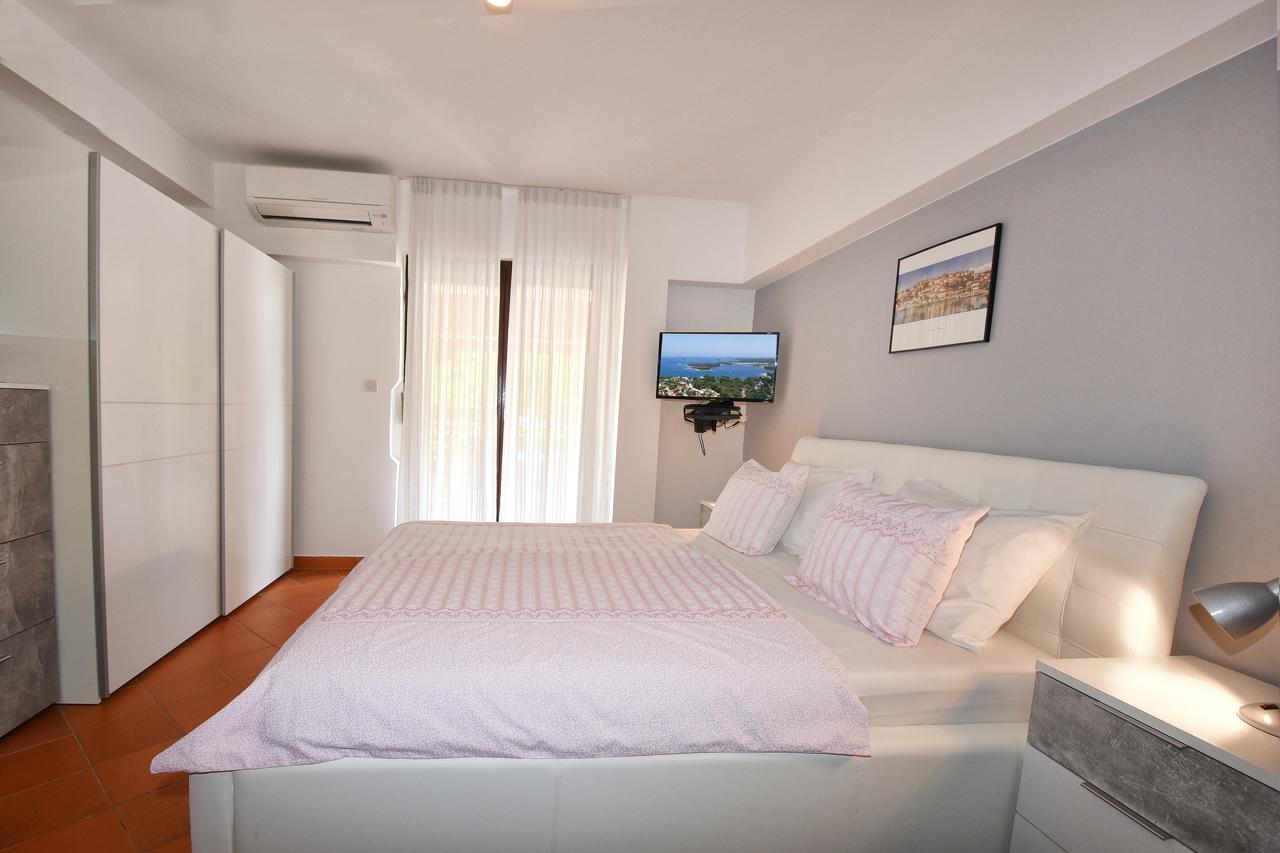 Apartment Sambris No 1 Vrsar Exteriér fotografie